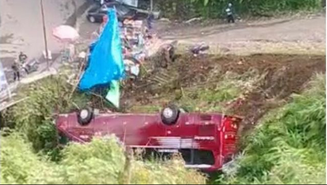 Korban Meninggal Bertambah dalam Insiden Bus Terguling di Guci, Jawa Tengah kecelakaan bus di guci jawa tengah