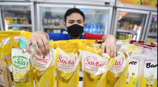 KPPU Ungkap Tagihan Rafaksi Minyak Goreng Rp 1,1 Triliun minyak goreng