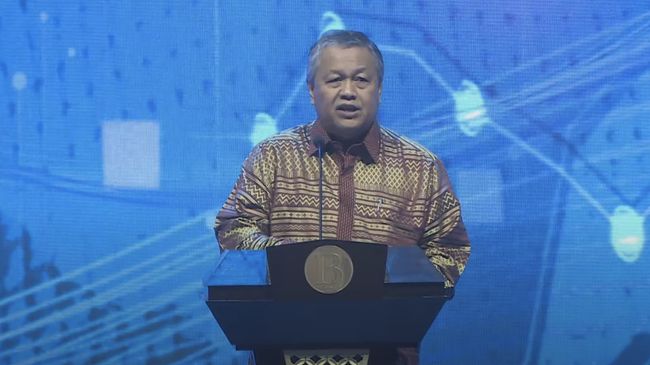 Uang Tunai Lenyap? Indonesia Siap Targetkan QRIS untuk Bersaing di ASEAN gubernur bank indonesia