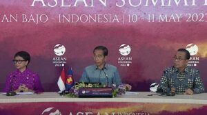 konferensi pers presiden joko widodo di labuan bajo ntt indonesia