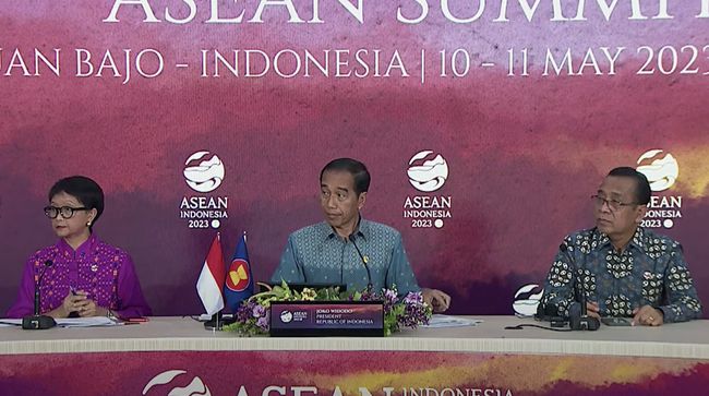 ASEAN Menguatkan Konektivitas Pembayaran Regional dan Dedolarisasi konferensi pers presiden joko widodo di labuan bajo ntt indonesia