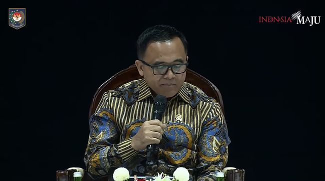 Menteri PANRB Janji Tuntaskan Masalah Pegawai Honorer menteri pantb abdullah azwar anas