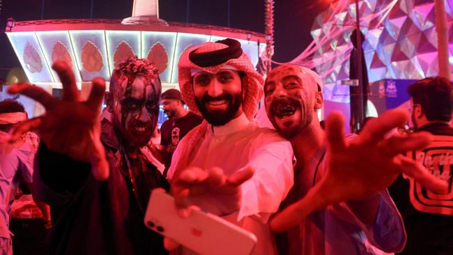 Arab Saudi Memperbolehkan Kedatangan Kelompok LGBT perayaan halloween dimulai di riyadh