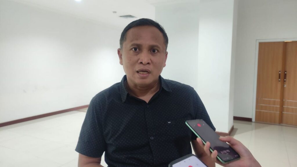 Peningkatan Efisiensi: Pemindahan Rekening APBD Samarinda Ilustrasi. Wali Kota Samarinda, Andi Harun, mengumumkan rencana pemindahan rekening dalam upaya meningkatkan efektivitas dan efisiensi pengelolaan dana Anggaran Pendapatan Belanja Daerah (APBD) Samarinda. (.inet)