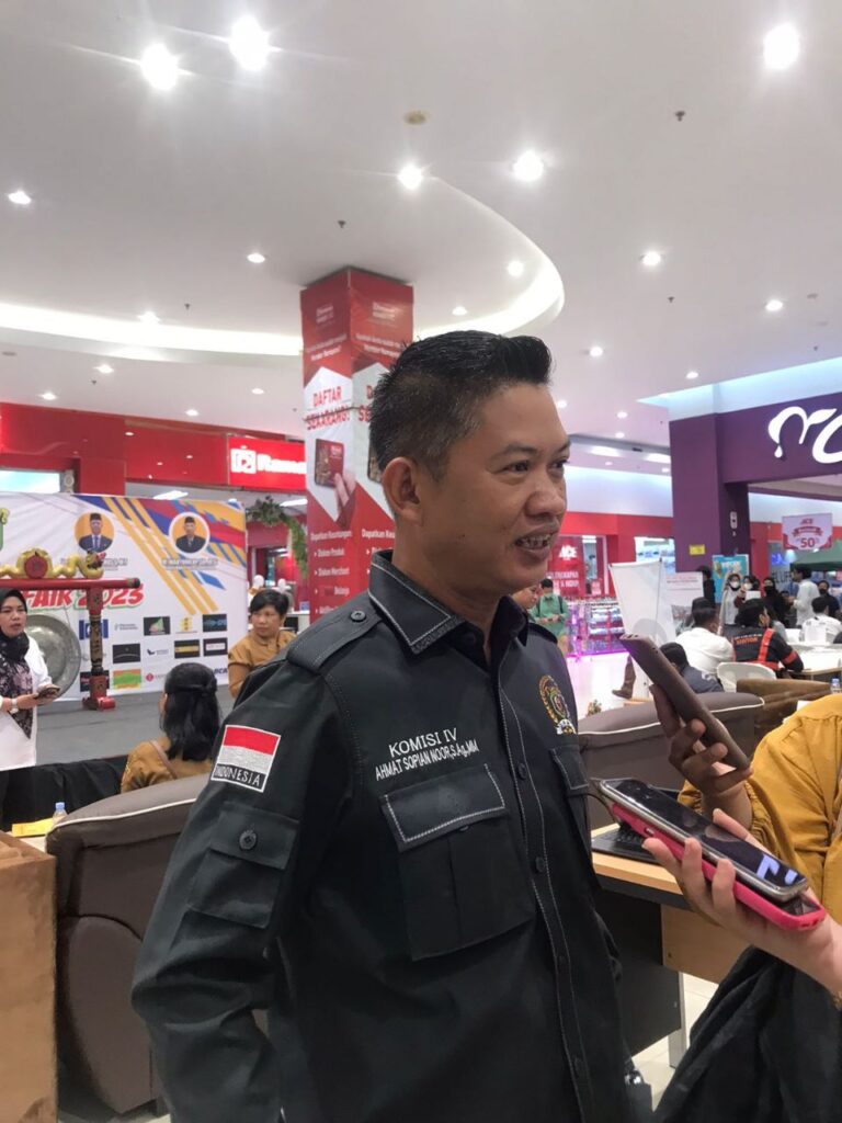 Samarinda Job Fair: Peluang Kerja dan Investasi Ahmat Sopian Noor, menghadiri Samarinda Job Fair (.inet)