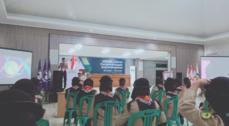 Gemilangnya LPK: Memikat Perhatian Tasikmalaya Ilustrasi Peserta LPK di Gedung BKPSDM Kabupaten Tasikmalaya