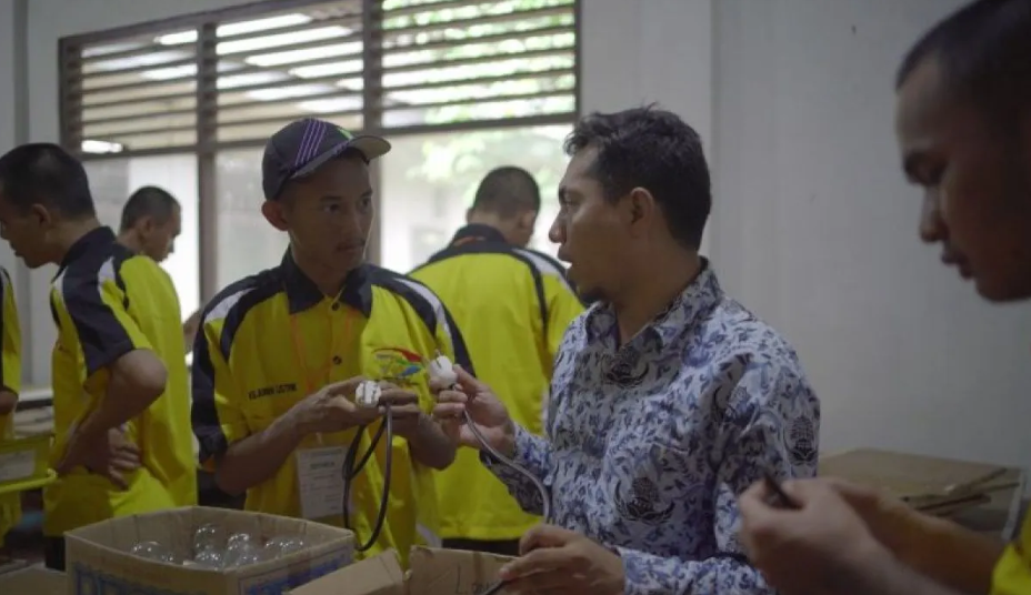 PLN UIP KLT berikan pelatihan kelistrikan, fotografi, dan video editor serta sertifikasi gratis bagi peserta dan TAD.