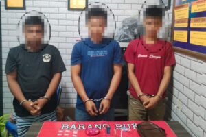 Satuan Reserse Narkoba Polres Paser berhasil menangkap 3 pelaku penyalahgunaan narkoba dalam dump truk. Barang bukti disita.