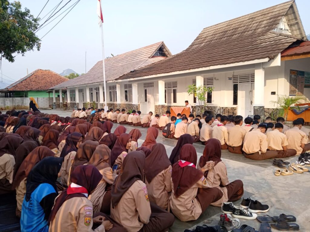 Makna 10 Muharram: Inspirasi Jum’at Berkah di SMAN 1 Sukasari Kegiatan Jumat Berkah