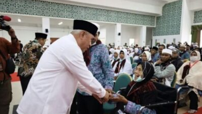 Gubernur Kaltim Sambut 299 Jamaah Haji Asal Samarinda