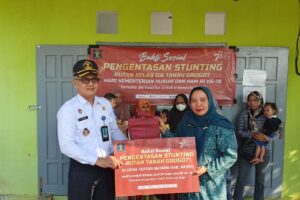 Rumah Tahanan Negara (Rutan) Tanah Grogot menyalurkan paket bantuan untuk pengentasan stunting di Desa Tepian Batang, salah satu desa di Kecamatan Tanah Grogot yang masuk dalam daerah rawan stunting