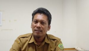 Pencairan Gaji di Benuo Taka