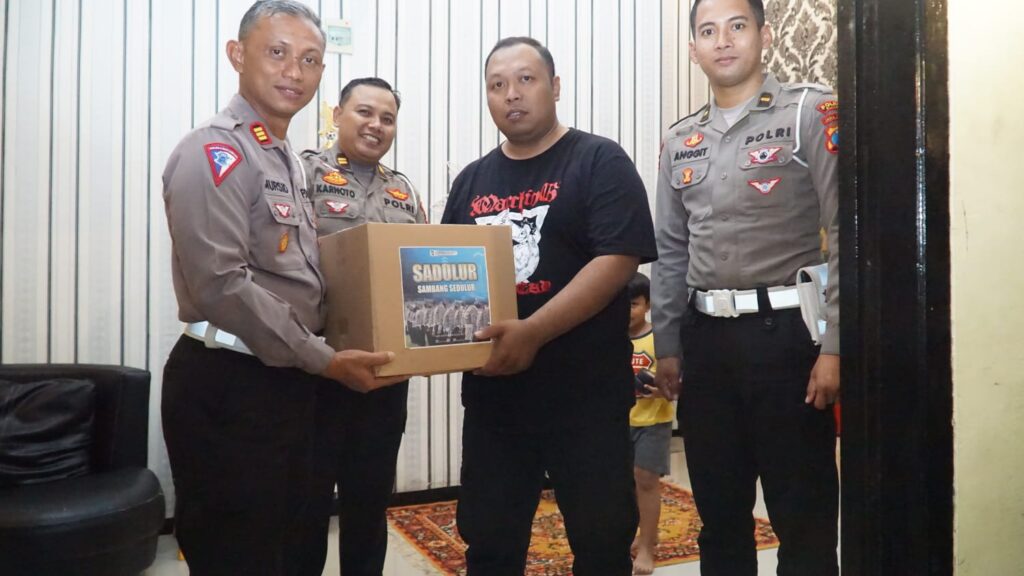 Wujud Kepedulian dan Kasih Sayang, Satlantas Polres Blitar Lakukan Sambang Dialogis ke Anggota