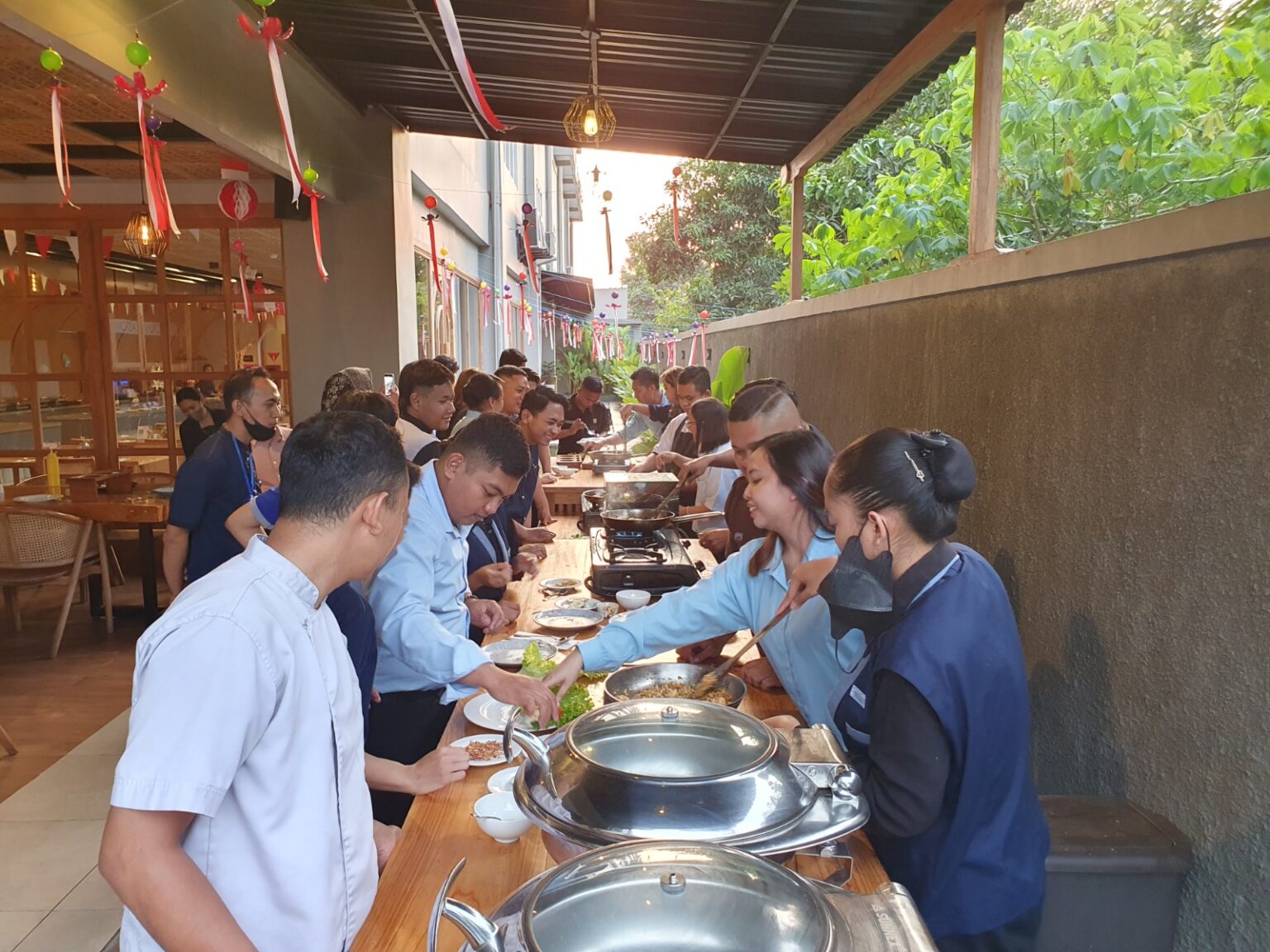 Aston Mojokerto Meriahkan HUT RI Ke-78 dengan Lomba Memasak