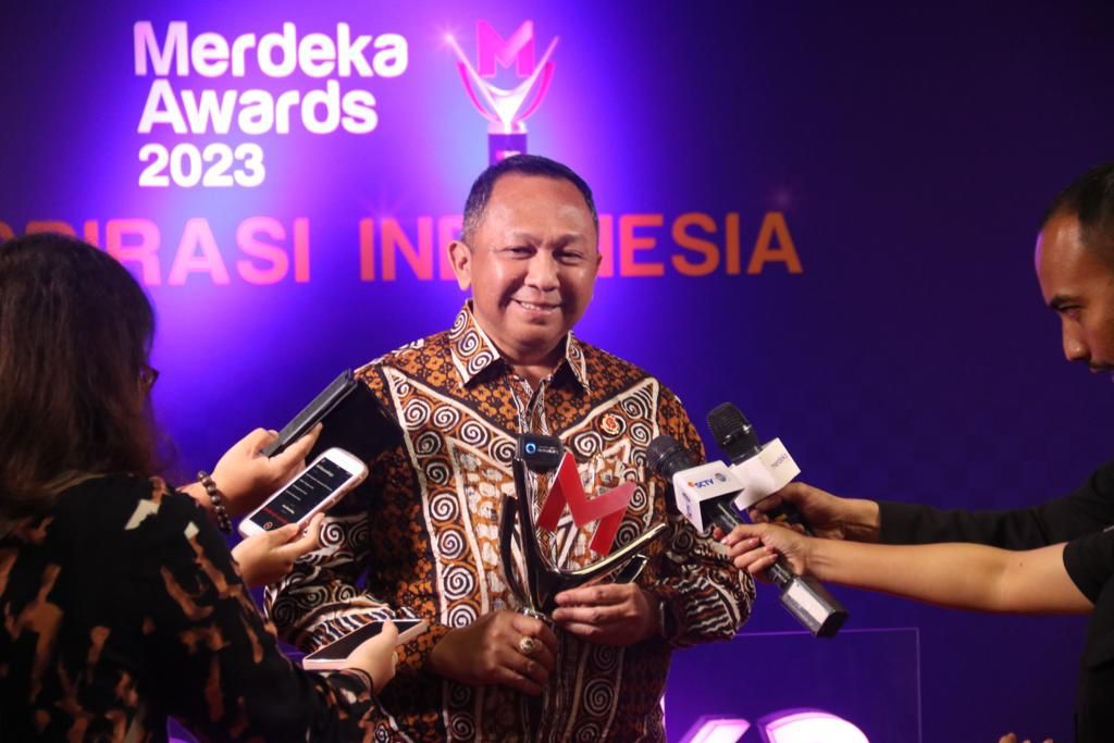 Penegakan Hukum Humanis, Kejagung Dianugerahi Merdeka Award Kepala Pusat Penerangan Hukum Kejaksaan Agung, Dr. Ketut Sumedana
