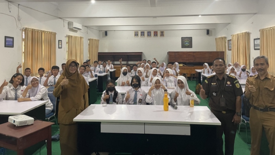 Jaksa Masuk Sekolah, Ajak Generasi Emas Tanpa Narkoba