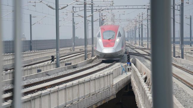 Persiapan Komprehensif KCIC Menuju Uji Coba Kereta Api Cepat Jakarta-Bandung Kereta Api Cepat Jakarta-Bandung