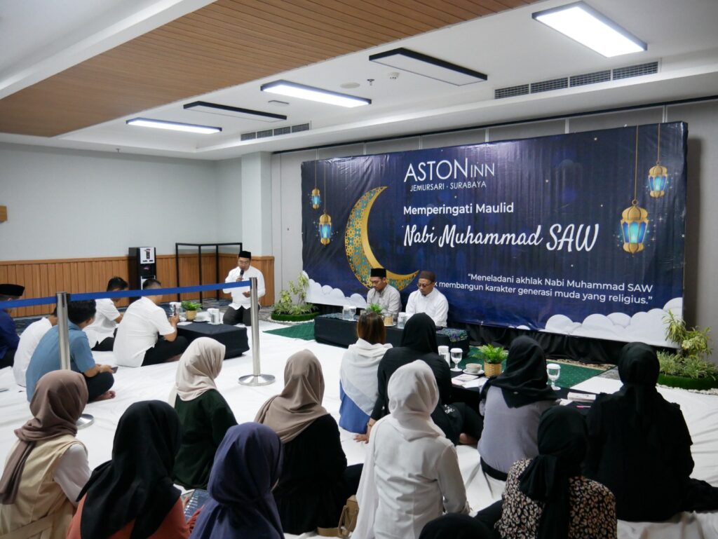 Aston Inn Jemursari Gelar Maulid Nabi, Mencermati Akhlak Mulia untuk Membangun Karakter Generasi Muda