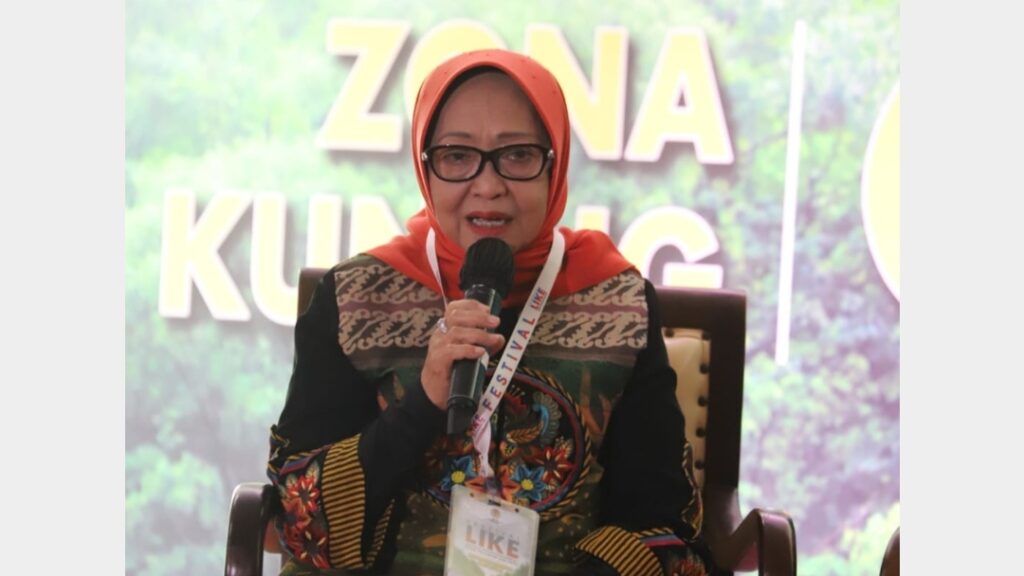 Bupati Mundjidah Narasumber Talkshow Festival Road To COP-28 Tahun 2023 Bupati Mundjidah Narasumber Talkshow Festival Road To COP-28 Tahun 2023