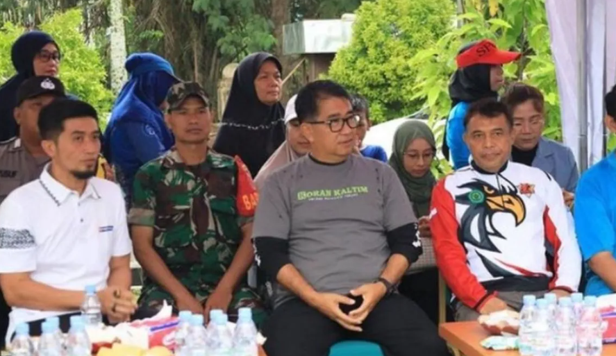 Akmal Malik Soroti Peran Besar UMKM sebagai Kekuatan Ekonomi Akmal Malik Soroti Peran Besar UMKM sebagai Kekuatan Ekonomi