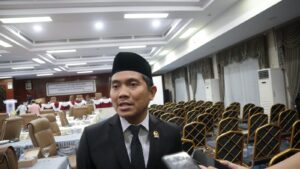 Andi Faizal Sofyan Hasdam, Ketua DPRD Bontang