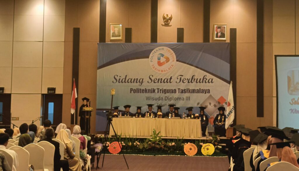 Wisuda 116 Mahasiswa, Politeknik Triguna Tasikmalaya Lahirkan Ahli Madya Unggul Politeknik Triguna