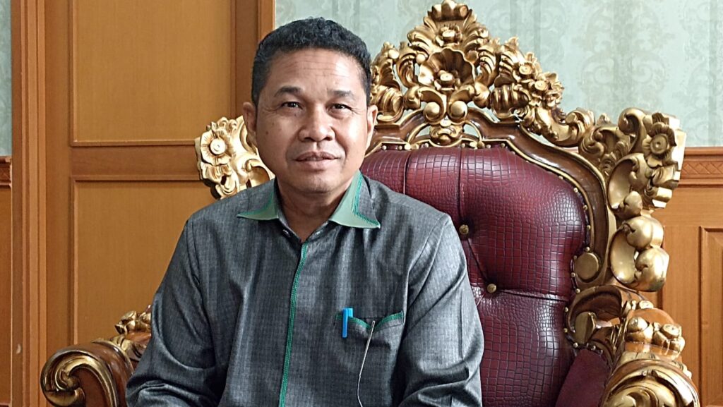 Perbaikan Jalan Poros Sangatta-Rantau Pulung Belum Jelas, Joni: Komitmen KPC Diragukan Perbaikan Jalan Poros Sangatta-Rantau Pulung Belum Jelas, Joni: Komitmen KPC Diragukan