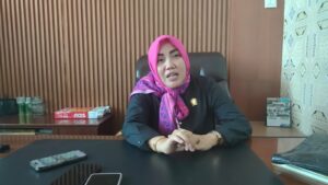 Leni Anggraini Beri Solusi Alihkan Pedagang Pinggir Jalan ke Pasar Induk