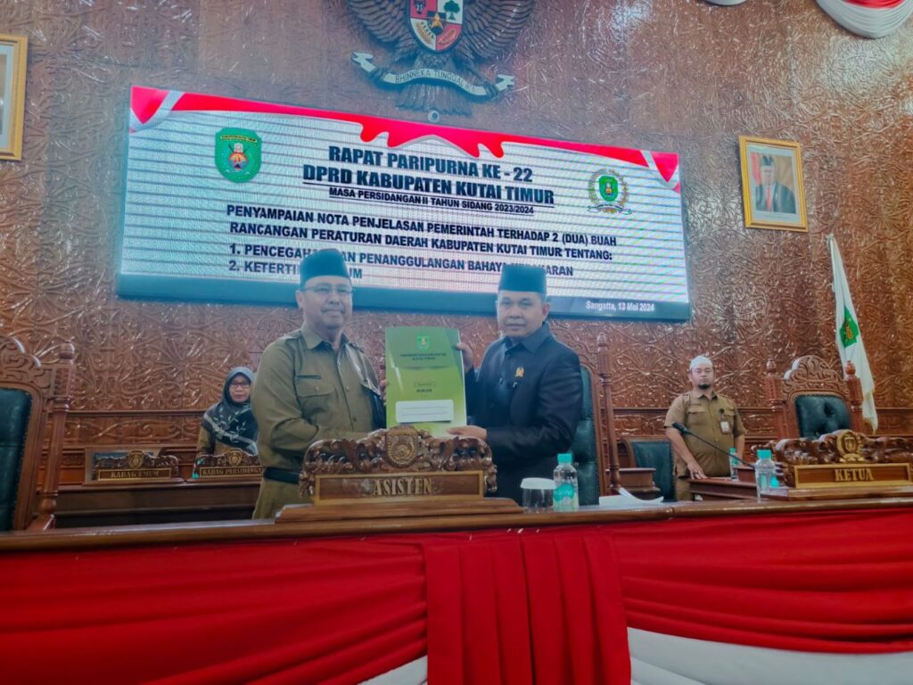 DPRD Kutim Fokus Tingkatkan Pengawasan dan Kinerja pada Masa Persidangan Baru DPRD Kabupaten Kutai Timur (Kutim) menggelar Rapat Paripurna ke-21 Senin (13/5/2024, dipimpin oleh Ketua DPRD Joni.
