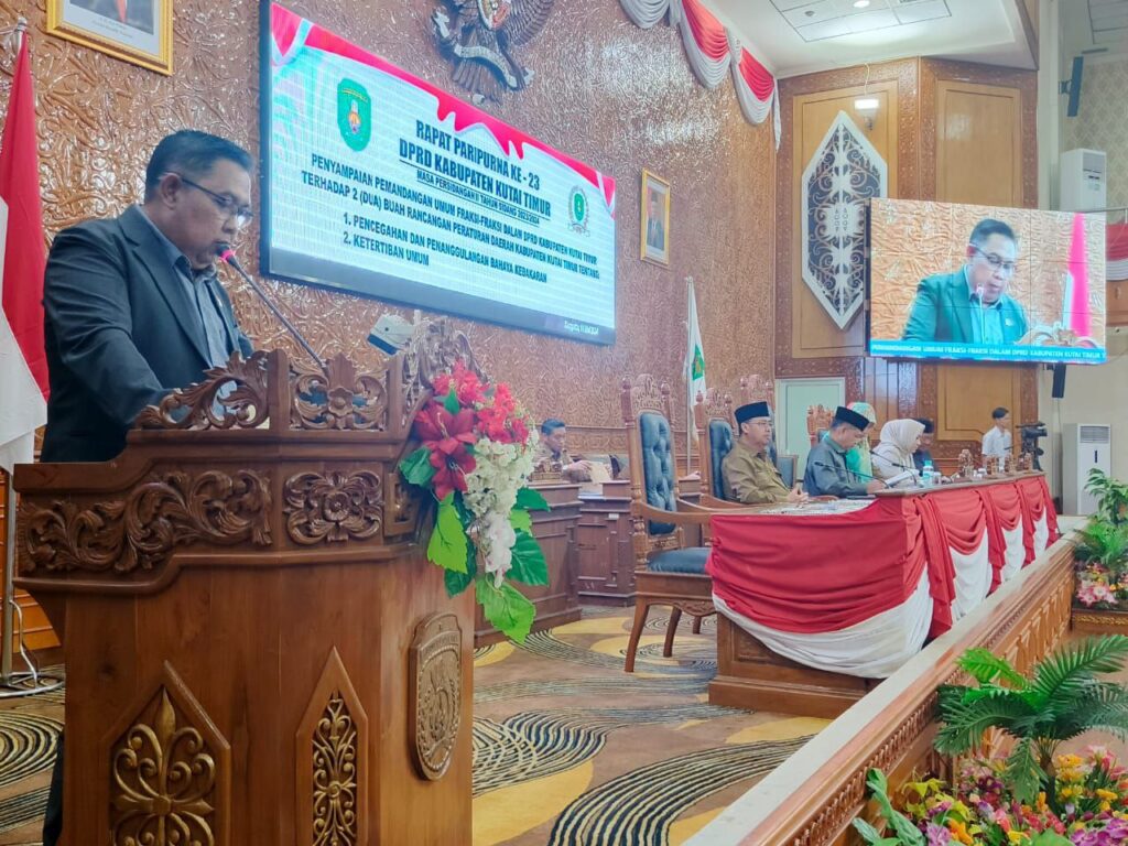 Anggota DPRD Kutim Muhammad Ali saat menyampaikan pandangan dalam Rapat Paripurna ke-23