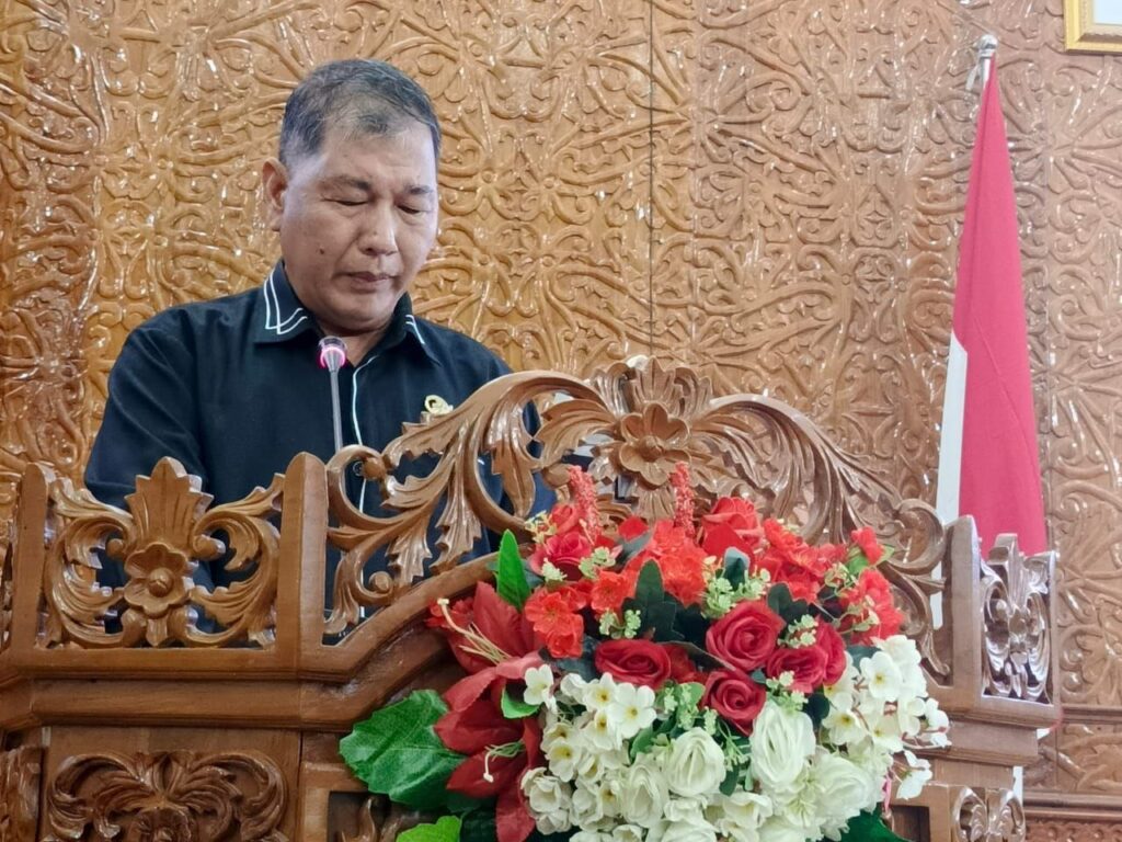 Anggota DPRD Kutim Arang Jau pada saat Raperda