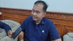 Yosep Udau: Pemkab Kutim Punya Anggaran, Perbaikan Jalan Harus Segera Dimulai