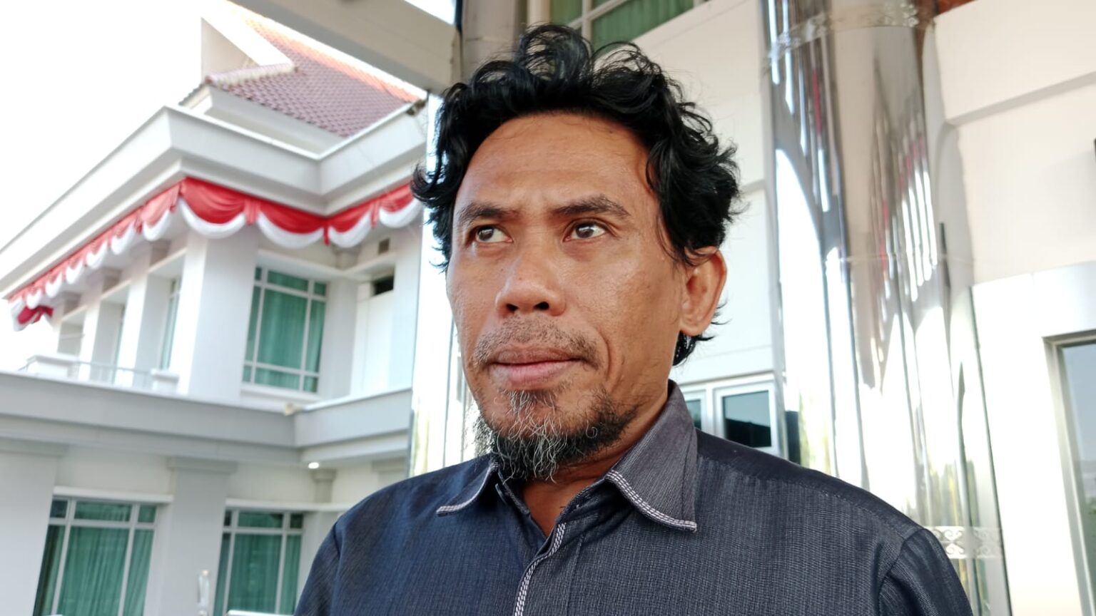 Jalan H Masdar Rusak Parah, Jimmi Tegaskan Anggaran Sudah Siap Jalan H Masdar Rusak Parah, Jimmi Tegaskan Anggaran Sudah Siap