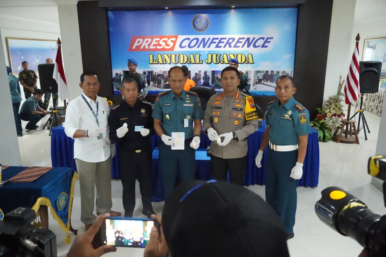 Penggagalan penyelundupan narkotika di Bandara Juanda