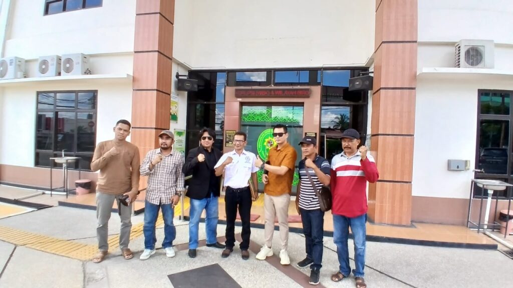 Setelah 17 Tahun Eksploitasi Lahan, PT Berau Coal Digugat ke Pengadilan Kelompok Tani UMB Gugat PT Berau Coal Atas Eksploitasi Lahan Seluas 1.290 Hektar Tanpa Ganti Rugi