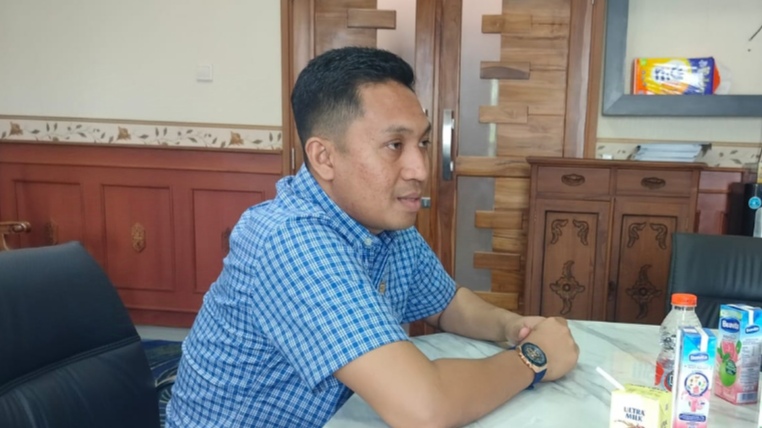 Pandi Widiarto Dukung Pengembangan Pariwisata Teluk Lingga untuk Kesejahteraan Masyarakat Pandi Widiarto Dukung Pengembangan Pariwisata Teluk Lingga untuk Kesejahteraan Masyarakat