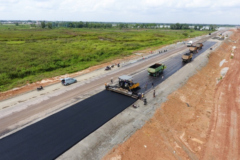 Pembangunan Jalan di Kutim Meningkat, Yan Dorong Pengawasan Ketat pembangunan jalan