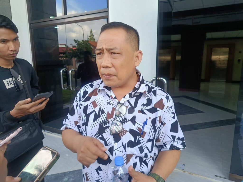 DPRD Kaltim Gelar Rapat Gabungan Tindaklanjuti Tambang di KHDTK Unmul DPRD Kaltim Gelar Rapat Gabungan Tindaklanjuti Tambang di KHDTK Unmul