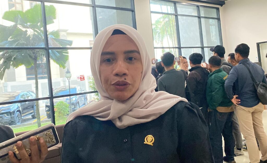 DPRD Kaltim Minta Perpanjangan Waktu Pansus LKPJ DPRD Kaltim Minta Perpanjangan Waktu Pansus LKPJ