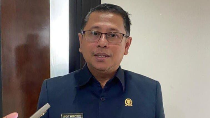 Diterpa Dugaan Korupsi dan Sakit, Kamaruddin Dapat Dukungan Fraksi PAN–NasDem