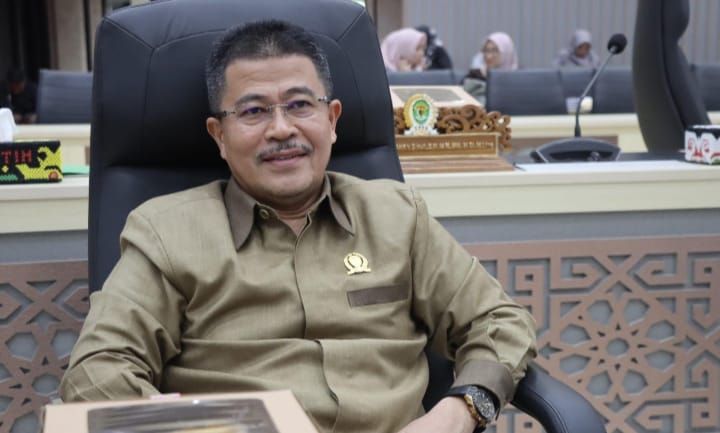 Anggota Komisi IV, Darlis Pattalongi