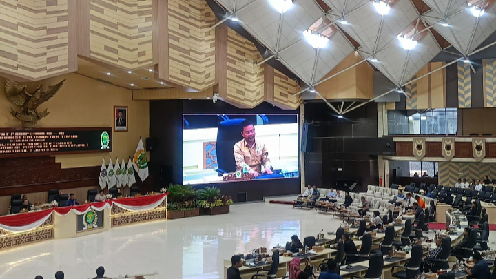 Baharuddin Desak DPRD Kaltim Tuntaskan Konflik Bendungan Marang Kayu Warga Marang Kayu kembali turun ke jalan setelah 18 tahun menanti kejelasan ganti rugi lahan pembangunan bendungan.