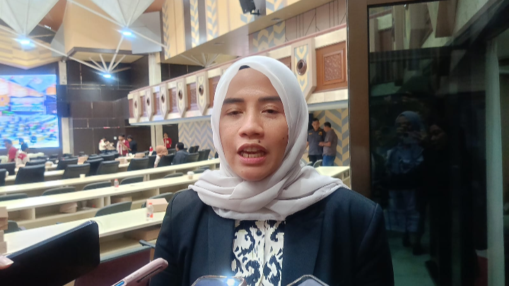 Tegas! Damayanti Ingatkan Anak Muda Tak Tertipu Kemudahan Digital Tegas! Damayanti Ingatkan Anak Muda Tak Tertipu Kemudahan Digital