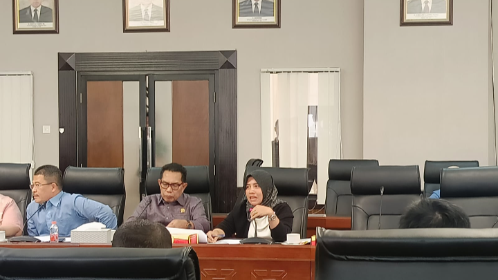 Damayanti: Balikpapan Tengah Belum Siap Jalankan Sistem Domisili Damayanti: Balikpapan Tengah Belum Siap Jalankan Sistem Domisili