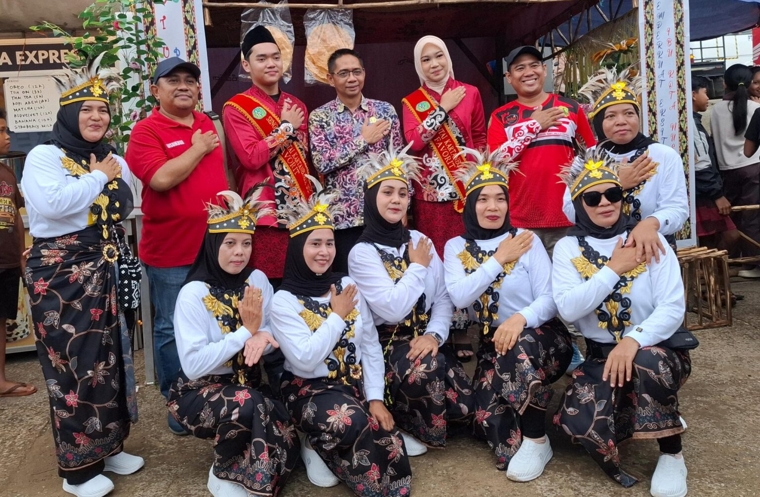 Firnadi Ikhsan Buka Festival Jembayan Kampong Tuha ke-6, Angkat Semangat Persatuan dan Pelestarian Budaya Jembayan