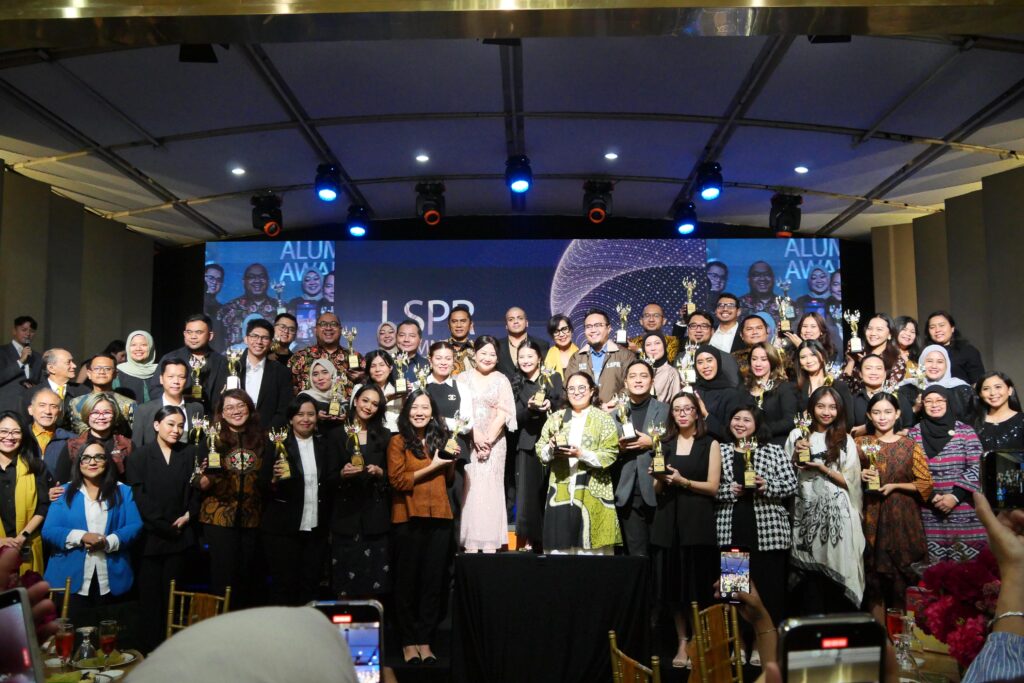 33 Alumni Berprestasi Terima LSPR Alumni Award 2025 LPSR