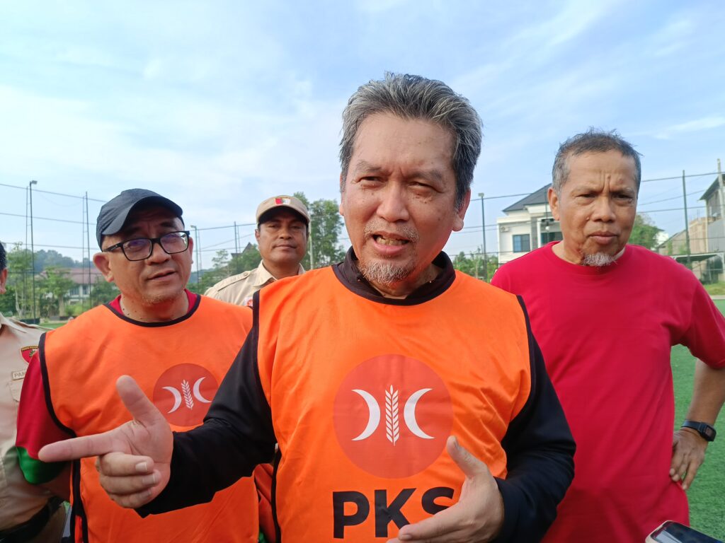 Jurnalis Kalahkan PKS 4-3, Almuzzammil Ajak Pemuda Giat Berolahraga PKS