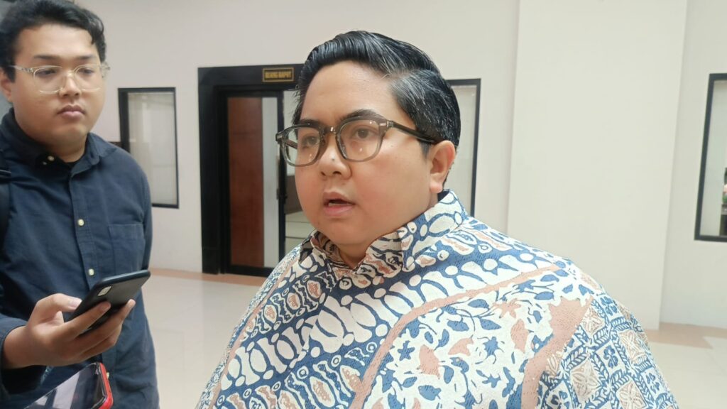 Kepala SMAN 10 Dinonaktifkan, Ananda: Siswa Jangan Dirugikan Kepala SMAN 10 Dinonaktifkan, Ananda: Siswa Jangan Dirugikan