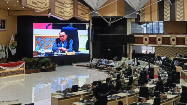 Sarkowi Kritik Lemahnya Substansi Tanggapan Raperda Pendidikan Sarkowi Kritik Lemahnya Substansi Tanggapan Raperda Pendidikan