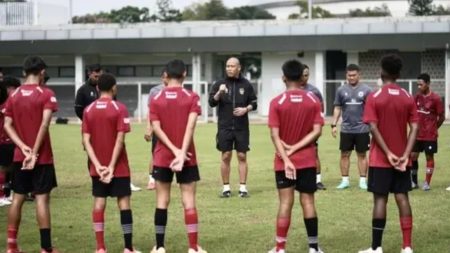 Garuda Muda Siap Tempur, Nova Arianto Tekankan Mental Baja Hadapi Zambia